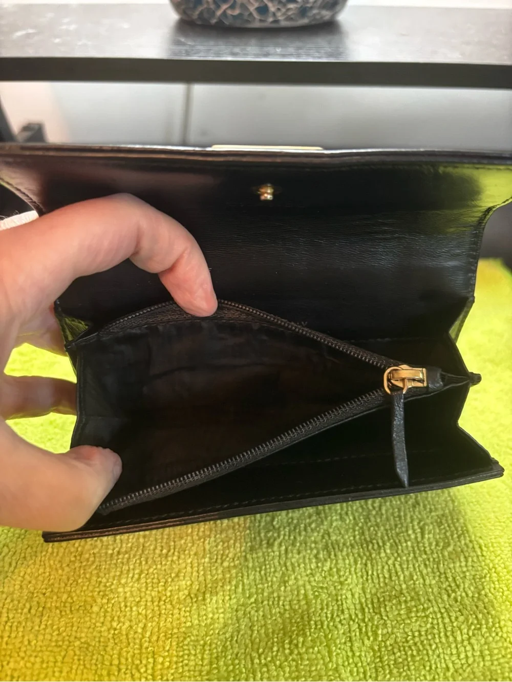 Vintage Chanel Black Lambskin Chocolate Bar Compact Folding Wallet – GUC
